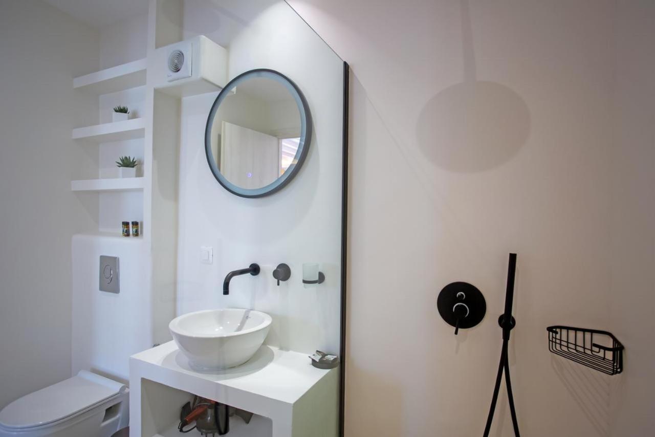 The Lavish Suite Mykonos Town Bagian luar foto